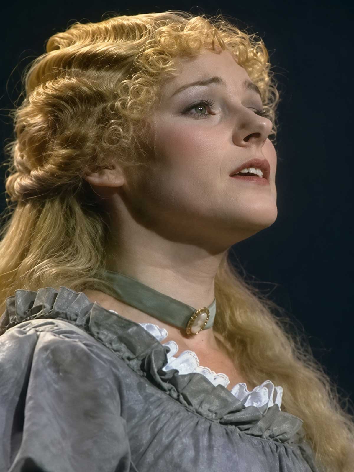 Ruthie Henshall as Fantine in the Les Misérables tenth anniversary concert